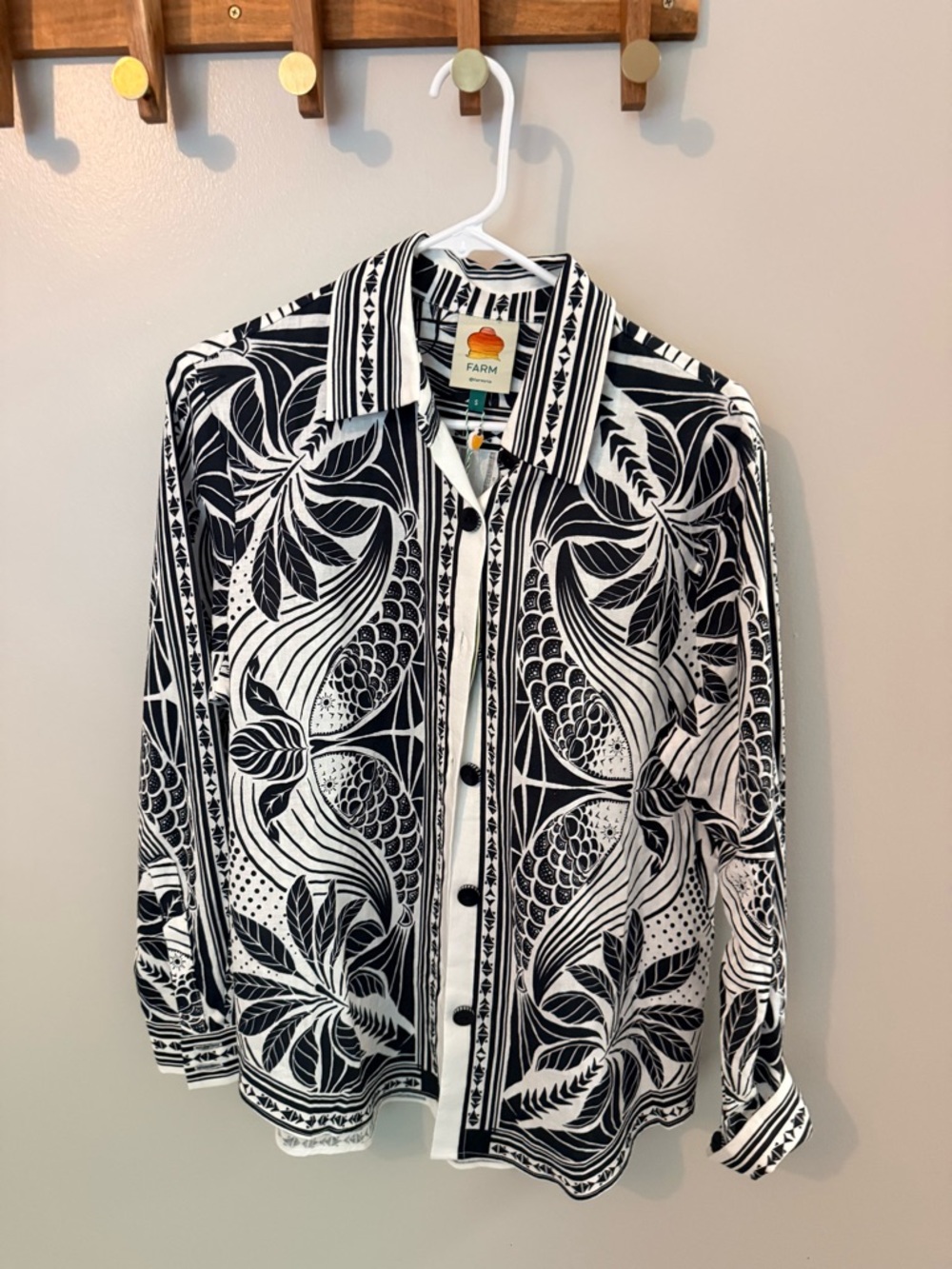 FARM Rio Black & White Botanical Print Button-Up- New with Tags